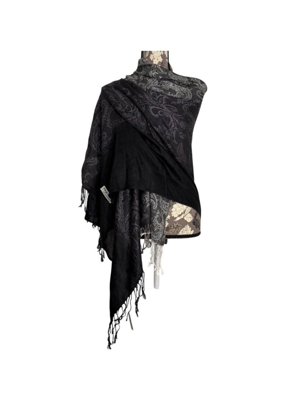 NWT Pashmina Scarf With Fringe Black/Gray Paisley Pattern By Berkeley Designs